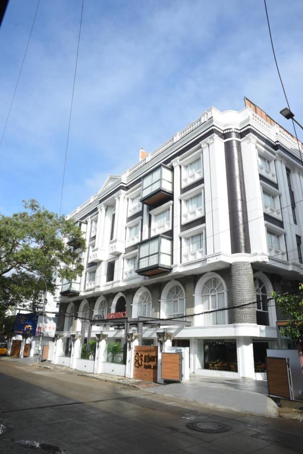 Готель Rathna Residency - Near Us Consulate Ченнаї Екстер'єр фото